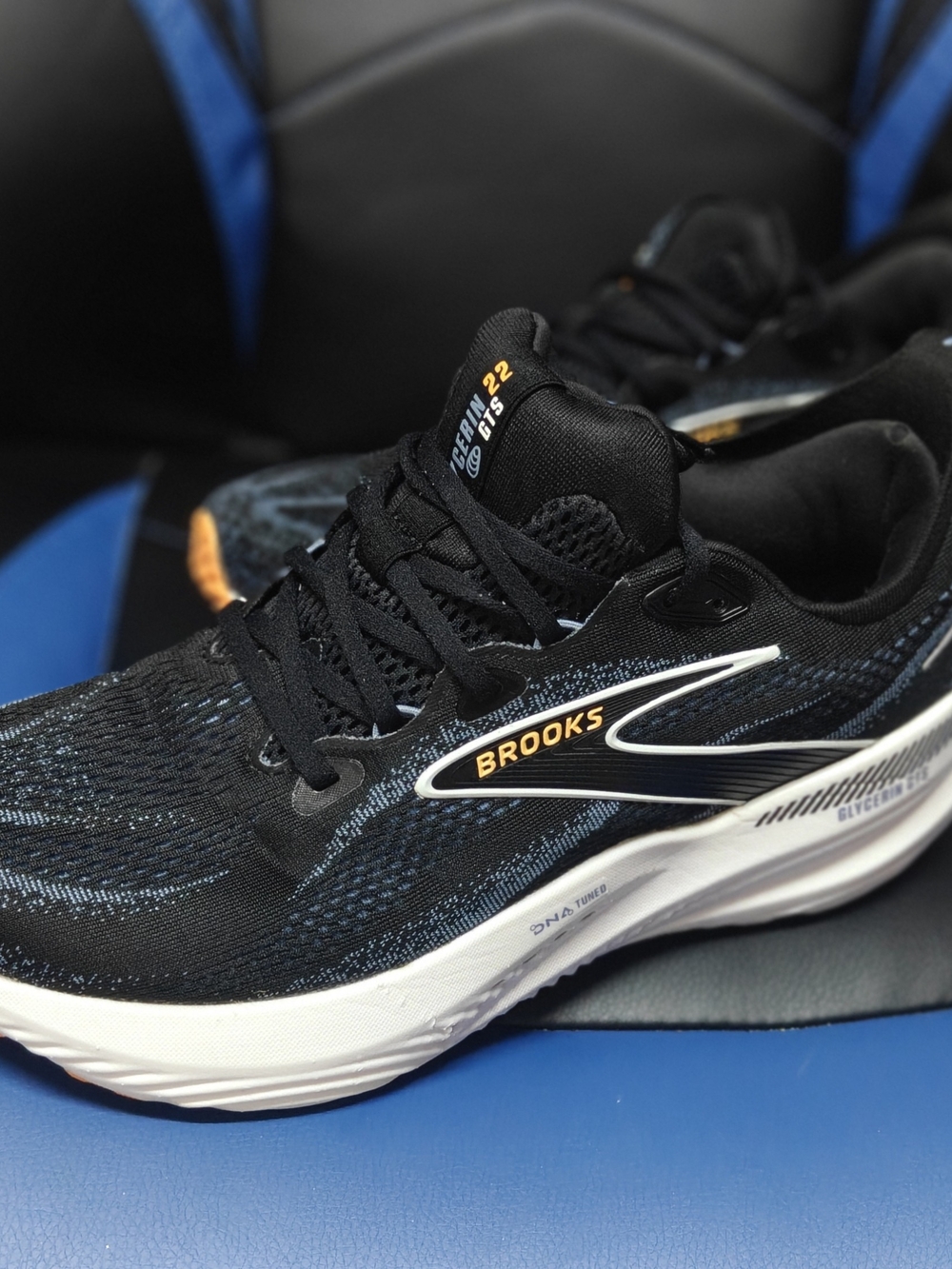 Brooks GTS Glycerin 22 Sz10 2e Running Shoes